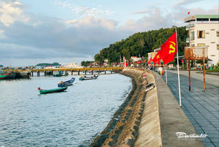 Bình minh ở đảo Hải Tặc