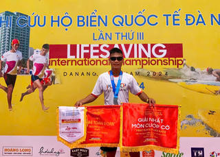 Nam thanh niên dũng cảm lao xuống sông cứu người tự tử