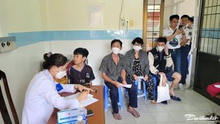 Thăm, chúc Tết, khám chữa bệnh miễn phí cho quân và dân Côn Đảo