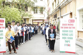 Áp lực thi đánh giá năng lực: Cơ hội nào cho thí sinh?