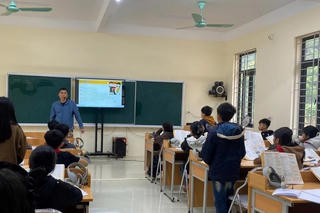 Bộ Chính trị quyết định miễn học phí cho học sinh phổ thông công lập trên cả nước