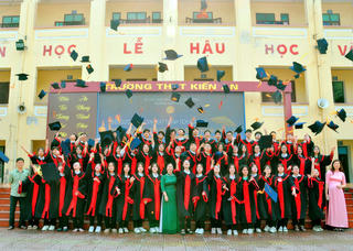 Trường THPT Kiến An: 6 năm liền lọt top 10 trường có kết quả thi tốt nghiệp THPT cao nhất Hải Phòng