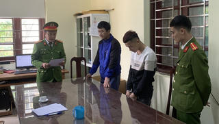 Vụ học sinh lớp 7 sinh con trong nhà tắm: Bắt khẩn cấp nam thanh niên 16 tuổi