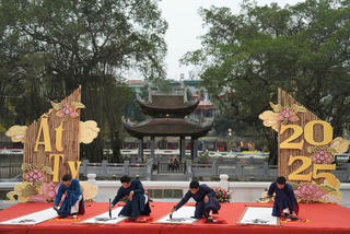 Nhiều nét mới tại Hội chữ Xuân Ất Tỵ 2025