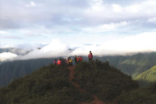 Nghĩ từ những đỉnh núi