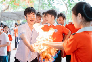 Cosmosics thắp lên ngọn lửa đam mê khoa học