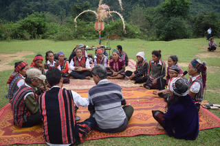 Mừng cơm mới nơi đại ngàn