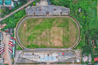 Hà Nội: Nhiều hạng mục sân vận động huyện Phúc Thọ xuống cấp, hư hỏng