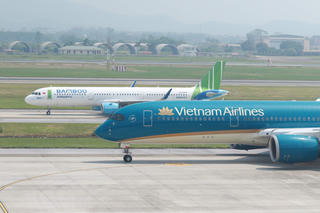 Kỳ nghỉ lễ 2-9: Hàng không, đường sắt bán vé chậm