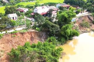 Bắc Giang công bố tình huống khẩn cấp sự cố sạt lở bờ sông Thương
