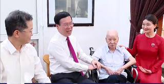 Chủ tịch nước thăm gia đình văn hóa tiêu biểu ở Đà Nẵng