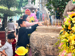 Đền thờ Trạng Trình - điểm du lịch văn hoá hút khách dịp Tết