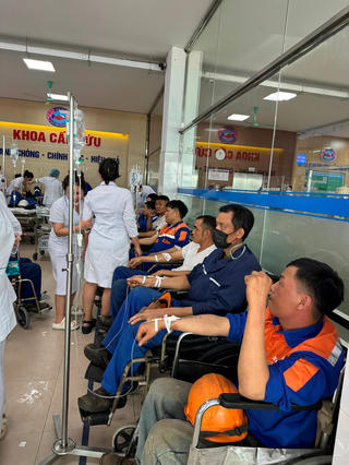 Hải Phòng: Hơn 120 công nhân đóng tàu nhập viện sau bữa ăn trưa