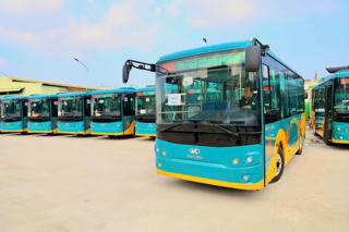 Tăng tốc chuyển đổi sang xe buýt điện