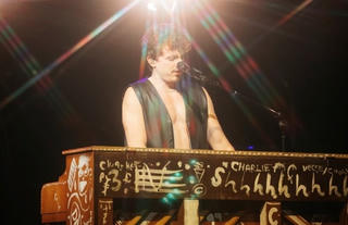 Charlie Puth và dàn sao Việt hội tụ tại đại nhạc hội 8Wonder