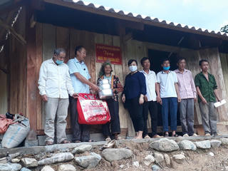 Xóa nhà tạm, nhà dột nát không để ai bị bỏ lại phía sau