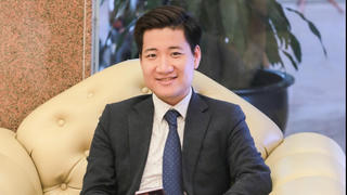 Kiểm soát chặt việc bán thuốc lá điện tử