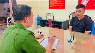 Lào Cai: Tạm giữ khẩn cấp đối tượng 'thu phế' tại cửa khẩu Kim Thành