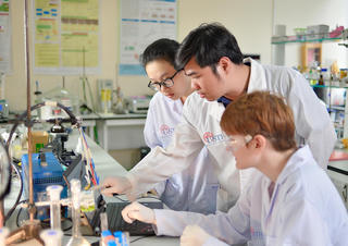 Xây dựng đội ngũ trí thức đáp ứng yêu cầu của thời kỳ mới