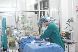 Nhiều người nhập viện do nắng nóng