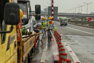 Hà Nội chỉnh trang đô thị dịp lễ 30-4 và 1-5
