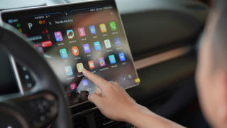 Vì sao doanh số VF 8 dẫn đầu trong bảng xếp hạng xe phân khúc D?