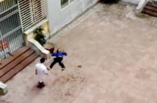 Hà Tĩnh: Người đàn ông tử vong do nhảy từ tầng 5 bệnh viện xuống đất