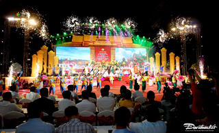 Khai mạc Lễ hội Oóc Om Bóc - Đua ghe Ngo năm 2024 tại Sóc Trăng