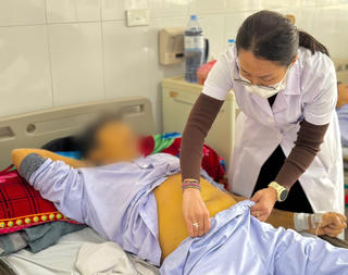 Suy gan cấp do tự ý ngừng thuốc điều trị viêm gan B