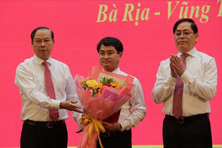 Bà Rịa - Vũng Tàu công bố hàng loạt nhân sự quan trọng