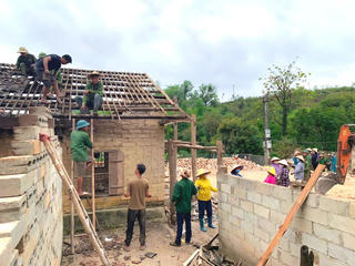 Đoàn kết bản làng, vững vàng mái ấm