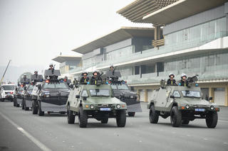 Dàn xe đặc chủng chống khủng bố của Cảnh sát cơ động
