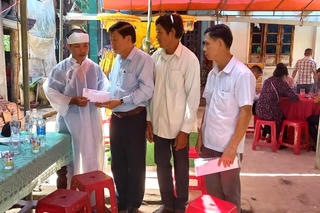 Mặt trận tỉnh Quảng Nam thăm hỏi, hỗ trợ gia đình có 3 trẻ em bị đuối nước