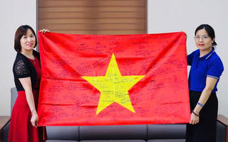 Tổ quốc trong tim mỗi người