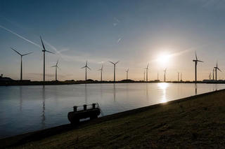 Điểm sáng trong cuộc khủng hoảng năng lượng