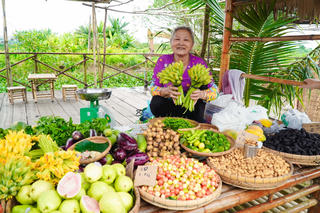 Về miền Tây, đi chợ quê bên cồn