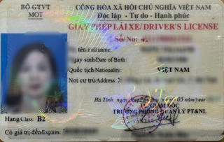 Vì sao Hà Tĩnh tạm dừng cấp đổi giấy phép lái xe theo luật mới?