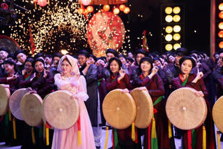 Nghệ sĩ làm mới nghệ thuật truyền thống