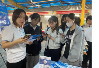 Câu lạc bộ doanh nhân HUBT : Tiếp sức sinh viên khởi nghiệp và lập nghiệp