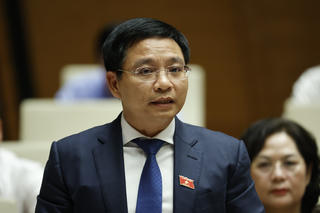 Bộ trưởng giải thích việc “cao tốc gần 200 km thiếu trạm dừng nghỉ”