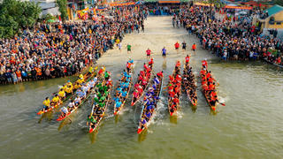 Độc đáo lễ hội cầu ngư, đua thuyền trên Phá Tam Giang 