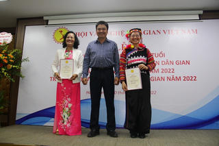 Hội Văn nghệ Dân gian Việt Nam trao giải thưởng năm 2022