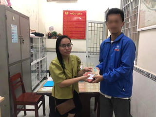 Hành động đẹp của người đàn ông khuyết tật