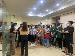 Trung tâm ngoại ngữ đóng cửa: Người học cần làm gì để bảo vệ quyền lợi?