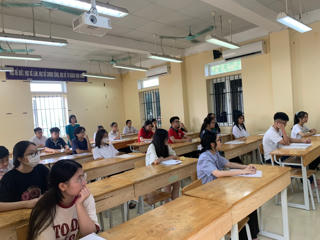 Thủ tướng chỉ thị bảo đảm dạy học 2 buổi/ngày và tổ chức sinh hoạt hè cho trẻ em, học sinh