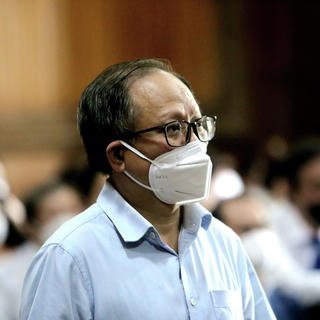 Bị cáo Tất Thành Cang nhận trách nhiệm và thừa nhận hành vi sai phạm