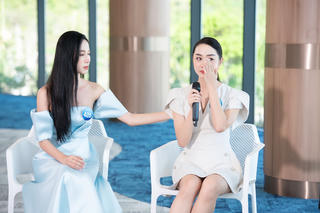 Thí sinh Miss World Vietnam 2022 nghẹn ngào kể về biến cố gia đình