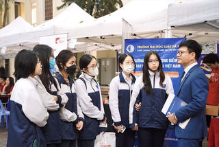 Nhiều trường đại học điều chỉnh phương thức xét học bạ năm 2025