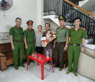 Đà Nẵng: Hai vợ chồng cứu 4 mẹ con hàng xóm thoát khỏi đám cháy