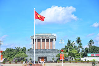 Thủ đô trang hoàng cờ hoa chào mừng Quốc khánh 2-9